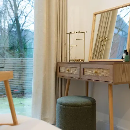 Atlas House Five * هاروغايت