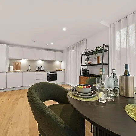 Atlas House Five * هاروغايت