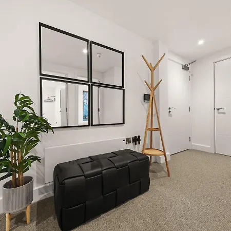 Atlas House Five * Harrogate