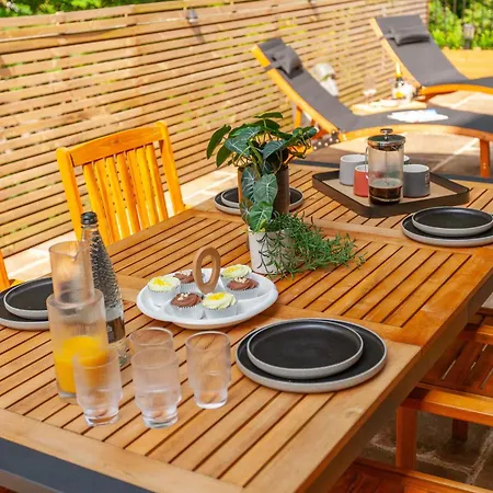 Atlas House Five * Harrogate